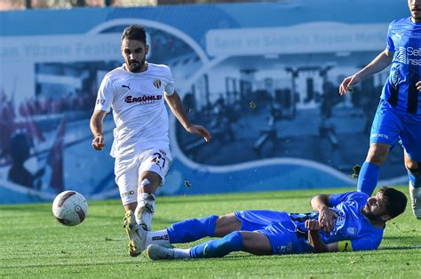 2 Lig deki Bursa ekibi yılın son maçına taraftarsız çıkıyor Olay