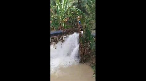 Cano Da Compesa Estoura E Gua Invade Casas No Cabo De Santo Agostinho