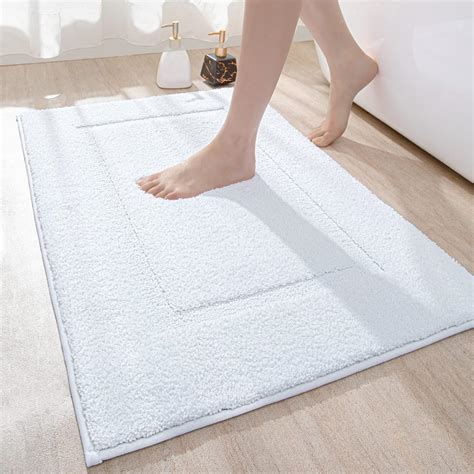 DEXI Bath Mat 60 X 90 Cm Non Slip Bathroom Mat Soft Microfiber And