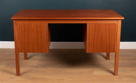 Mid Century Danish Teak Desk From Bent Silberg Mobler For Sale At Pamono