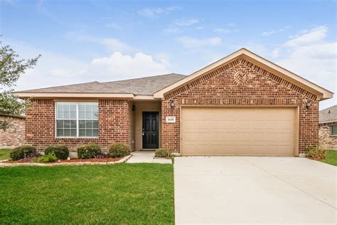 1635 Dream Catcher Way Krum Tx 76249 House Rental In Krum Tx