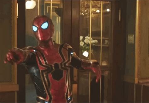 Spiderman Far From Home GIF - Spiderman FarFromHome IronSpider - Discover & Share GIFs