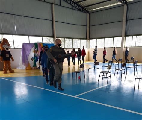 Bpm Realiza Instru O Do Proerd Em Rodeio Bonito Brigada Militar