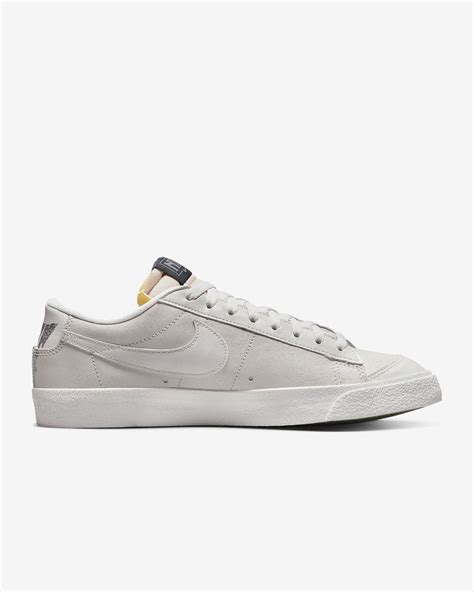 Nike Blazer Low 77 Premium Mens Shoes Nike Hr