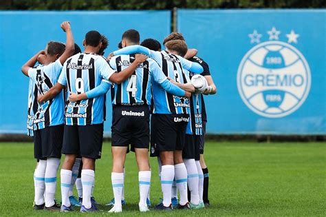 Jogadores da base do Grêmio que se destacaram em 2023