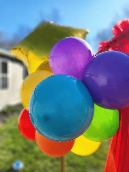 6 Ballon Cluster White Blue Red Royalty Free Images Stock Photos