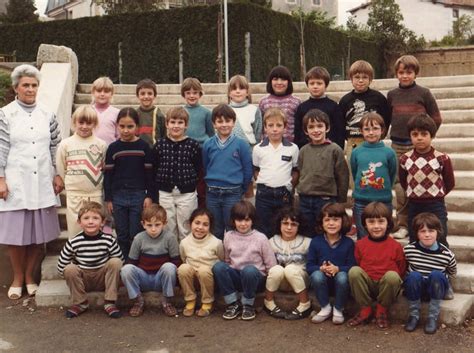 Photo De Classe CE1 CE2 84 Ou 85 De 1984 GROUPE SCOLAIRE HENRI POURRAT