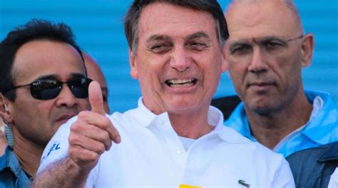 Bolsonaro Se Aproxima De Crivella E Aliados Não Descartam Apoio à