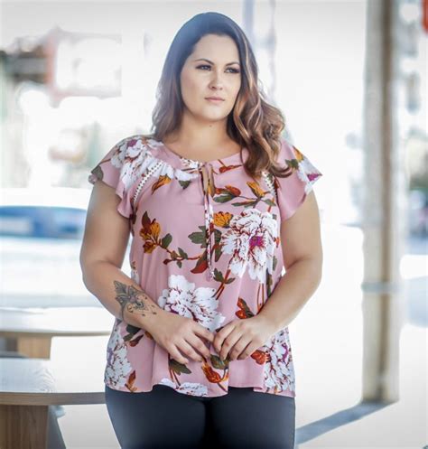 Blusas plus size as melhores combinações para seus looks Tudo Ela