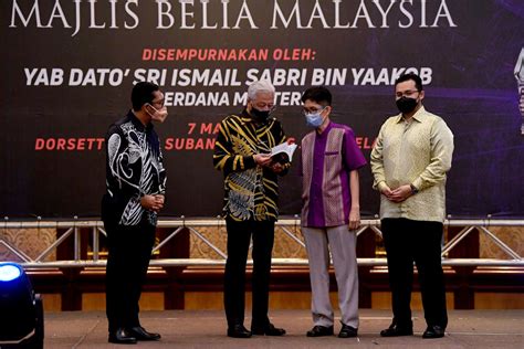 PM Umum Dana RM500 000 Untuk Aktiviti Persatuan Belia Harian Metro