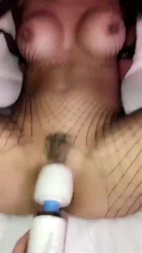 Gwen Singer Iziba Luci Snapchat Premium Porn Videos