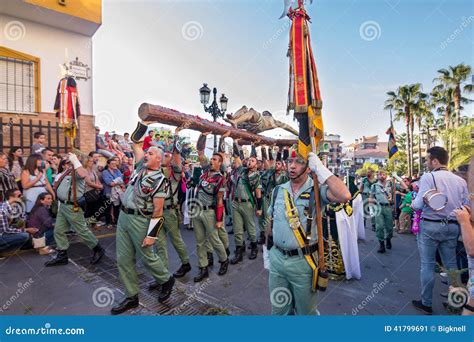 Het Spaanse Legionairs Marcheren Redactionele Foto Image Of Vorming