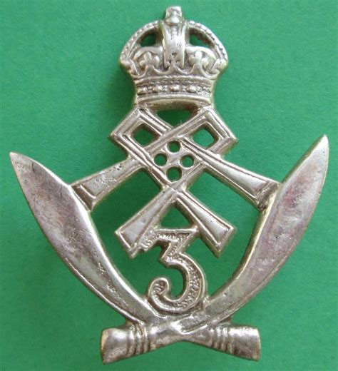 A Rd Gurkha Rifles Cap Badge