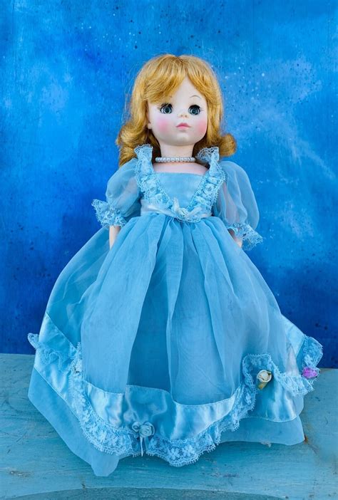 Madame Alexander Maid Of Honor Doll Blonde Hair Blue Eyes Blue Organza 14 Ebay