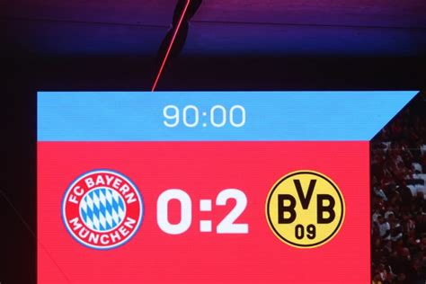 Pleite Im Klassiker Bayern Verliert Spitzenspiel Gegen Den Bvb