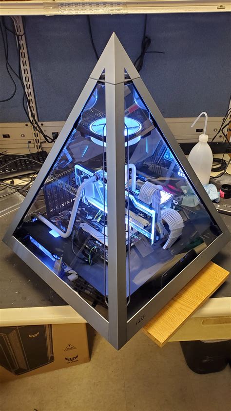 Pyramid Gaming Pc Case Edusvetgobgt