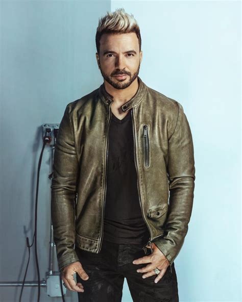 Luis Fonsi Agencia Artista Tv Balada Rom Ntica