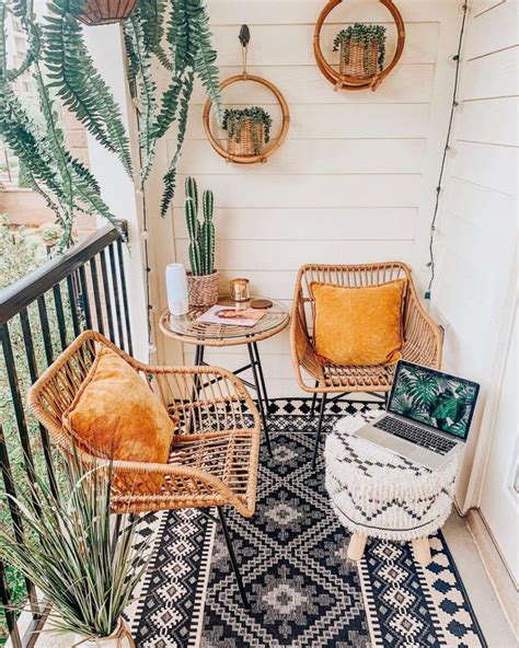 9 Simple Apartment Balcony Decor Tips To Make a Cozy Space – Arts and ...