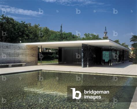 Image Of German Pavilion For The 1929 World Fair In Barcelona By Mies