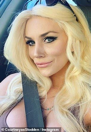 Courtney Stodden Finally Finalizes Divorce From Doug Hutchison