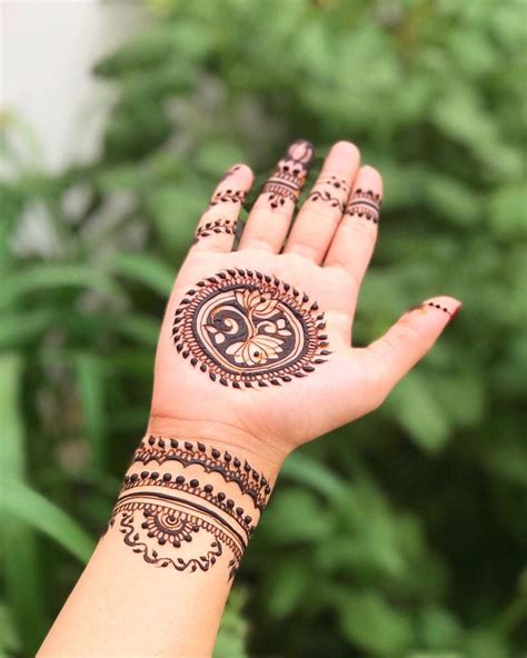 Round Mehndi Designs Easy Circle Shape Mehandi Design For Brides