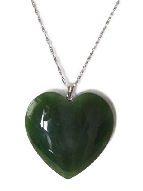 PRODUITS EN JADE NEPHRITE pendentif coeur géant jade 50 mm 50 mm