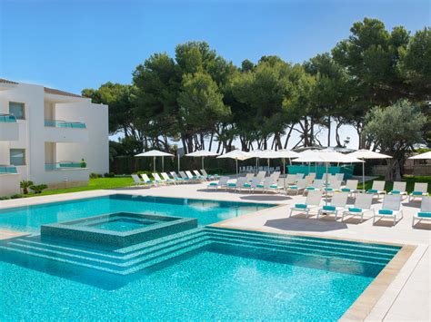Hotels in Playa de Muro | Resorts in Playa de Muro | Iberostar Hotels