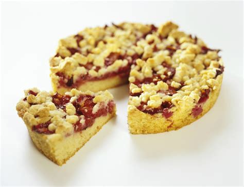 German Streusel Cake with Cherries Recipe