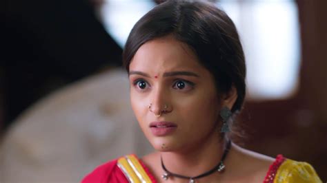 Watch Suhaagan Season Episode Bindiya Discovers The Imposter