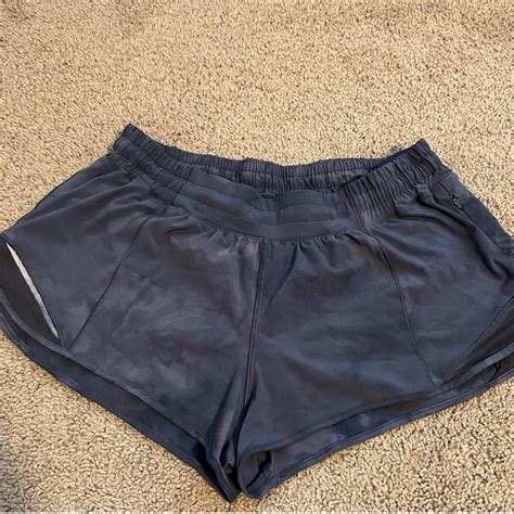 Lululemon Hotty Hot 2 5 Shorts Depop