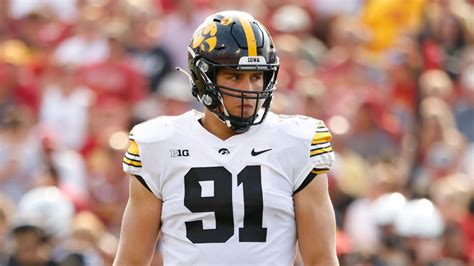 Breaking Down Iowa Hawkeyes Edge Rusher Lukas Van Ness College