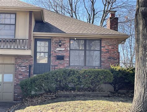 12904 Beacon Ave Grandview Mo 64030 House Rental In Grandview Mo