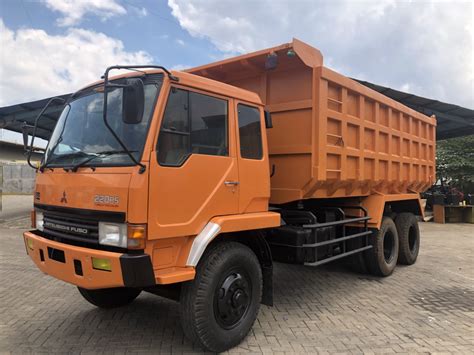 Jual Mobil Mitsubishi Fuso Tronton X Fn Ms Dump Trucks Bekas