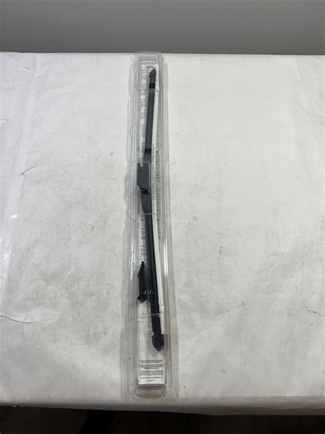 Windshield Wiper Blade Premium Flat Blade Motorcraft Ww 2201 Pf For Sale Online Ebay