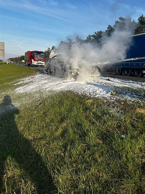 Pożar samochodu osobowego na autostradzie A2 Komenda Powiatowa