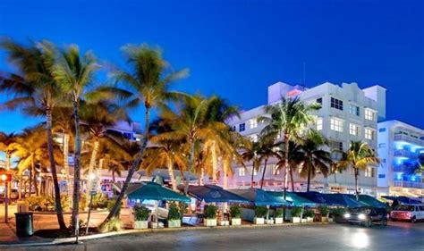 Clevelander Hotel: Miami Hotels | MiamiAndBeaches.com