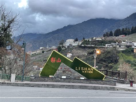 臺中市政府全球資訊網 市政新聞 梨山避暑「包」滿意！中市交通局推動幸福巴士包車拚觀光