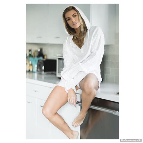 AnnaLynne McCord Nude Pics Vids The Fappening