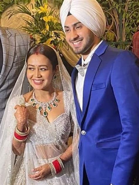 Neha Kakkar Wedding Marriage Pics Neha Kakkar And Rohanpreet Singh