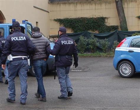 Rissa In Pieno Giorno Per Il Controllo Dello Spaccio Di Droga Un