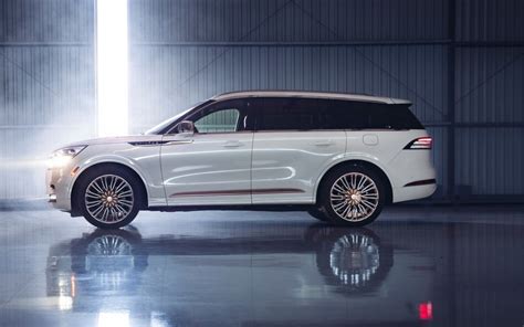 Lincoln Aviator 2024 Suv Drive