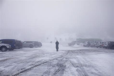 Frío intenso nevadas viento lluvia y fuerte oleaje ponen en riesgo a