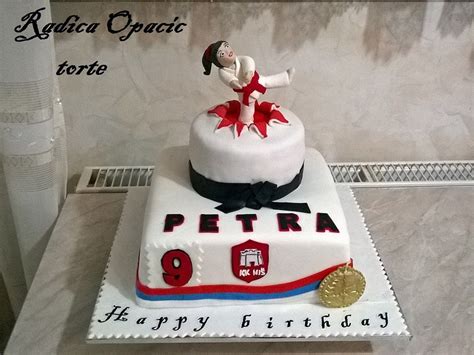 Pin By Radica Opacic Torte On Birthday Cake Torte Desserts Cake