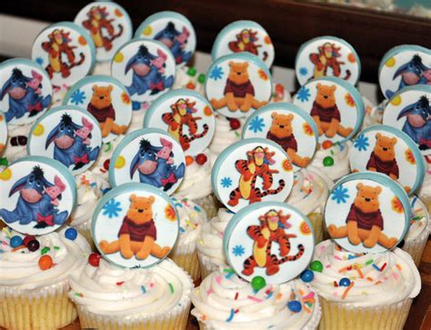 Delanas Cakes Winnie The Pooh Cupcakes