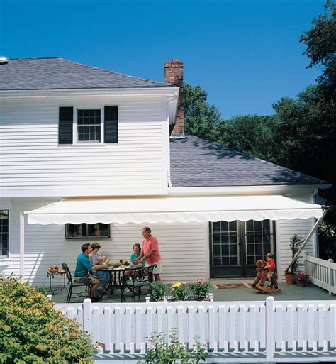 Sunsetter Retractable Awaning - Features | Windows by ABC Windows And More | Perrysburg, Ohio