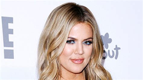 Khlo Kardashian S Colorist Explains Why It S So Tricky To Replicate Her Platinum Blonde Hair