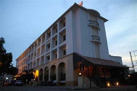 Karur's Prime Portal.: Karur Hotels