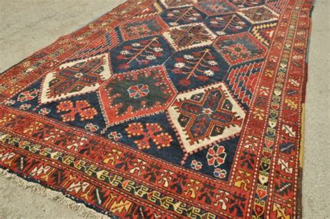 Antique Bakhtiari Tribal Persian Rug X X Cm