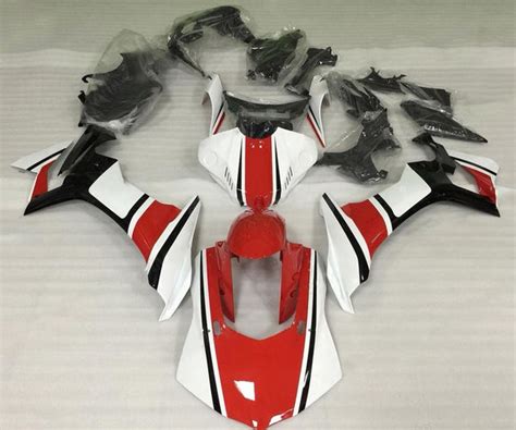 Yamaha YZF-R1 (2020-2023) White, Red & Black Fairings