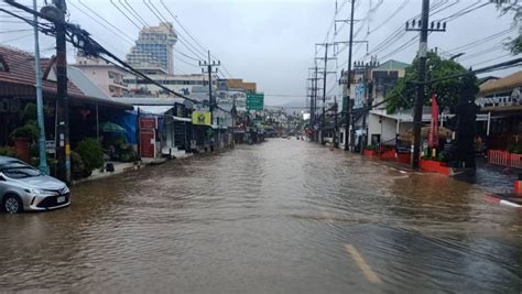 Heavy Rain Brings Minor Flooding Across Phuket Pattaya One News